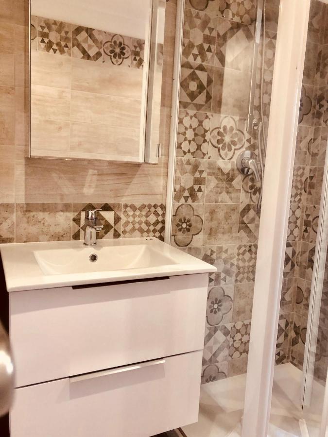 Heart Of Rome Vatican Deluxe New Apartment 1Gb Wifi Buitenkant foto